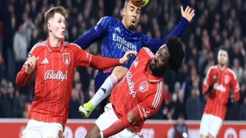 林诗栋勇闯新加坡乒乓球大满贯赛第二轮