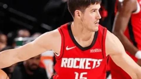 德约科维奇以轻松姿态战胜科达，挺进迈阿密大师赛半决赛